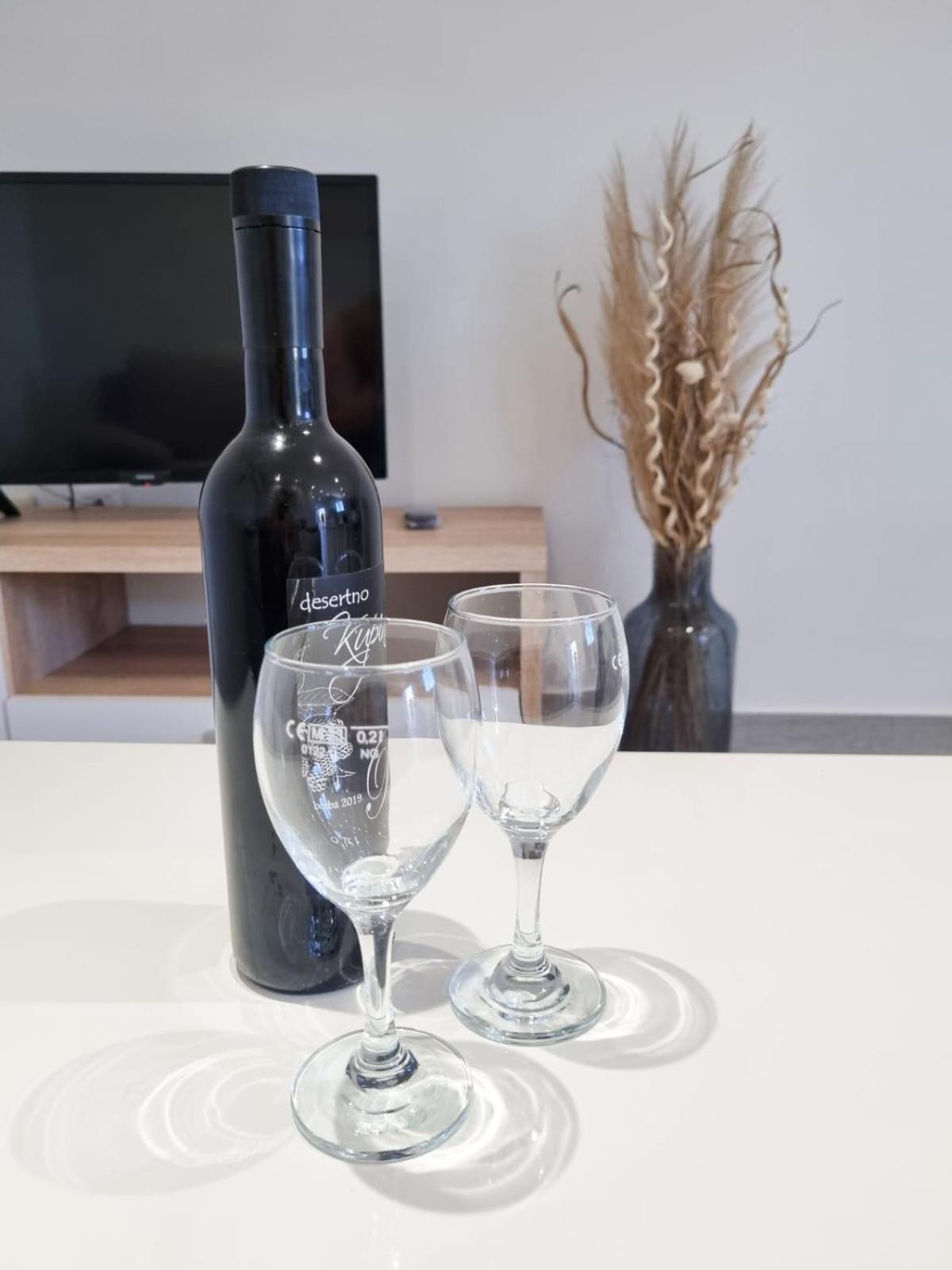 Apartments Miovic 몰루나트 외부 사진