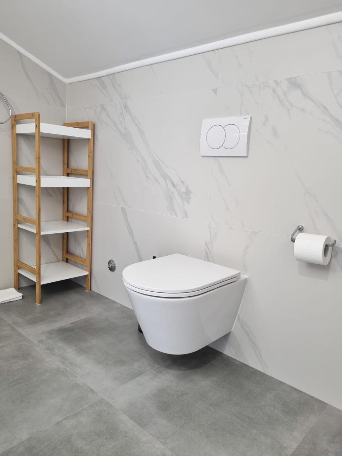 Apartments Miovic 몰루나트 외부 사진